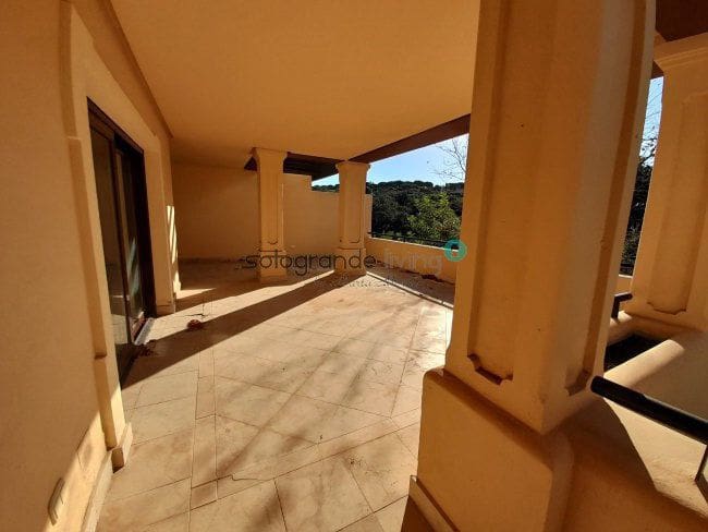 3 soverom Leilighet til leie i Sotogrande med svømmebasseng garasje - € 3 500 (Ref: 7903069)