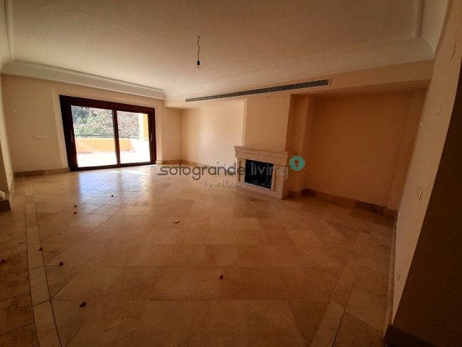 3 soverom Leilighet til leie i Sotogrande med svømmebasseng garasje - € 3 500 (Ref: 7903069)