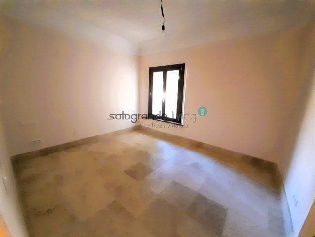 3 soverom Leilighet til leie i Sotogrande med svømmebasseng garasje - € 3 500 (Ref: 7903069)