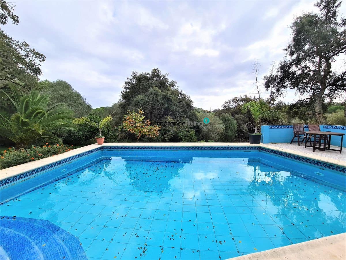 6 slaapkamer Villa voor vakantieverhuur in Sotogrande met garage - € 6.000 (Ref: 7936558)