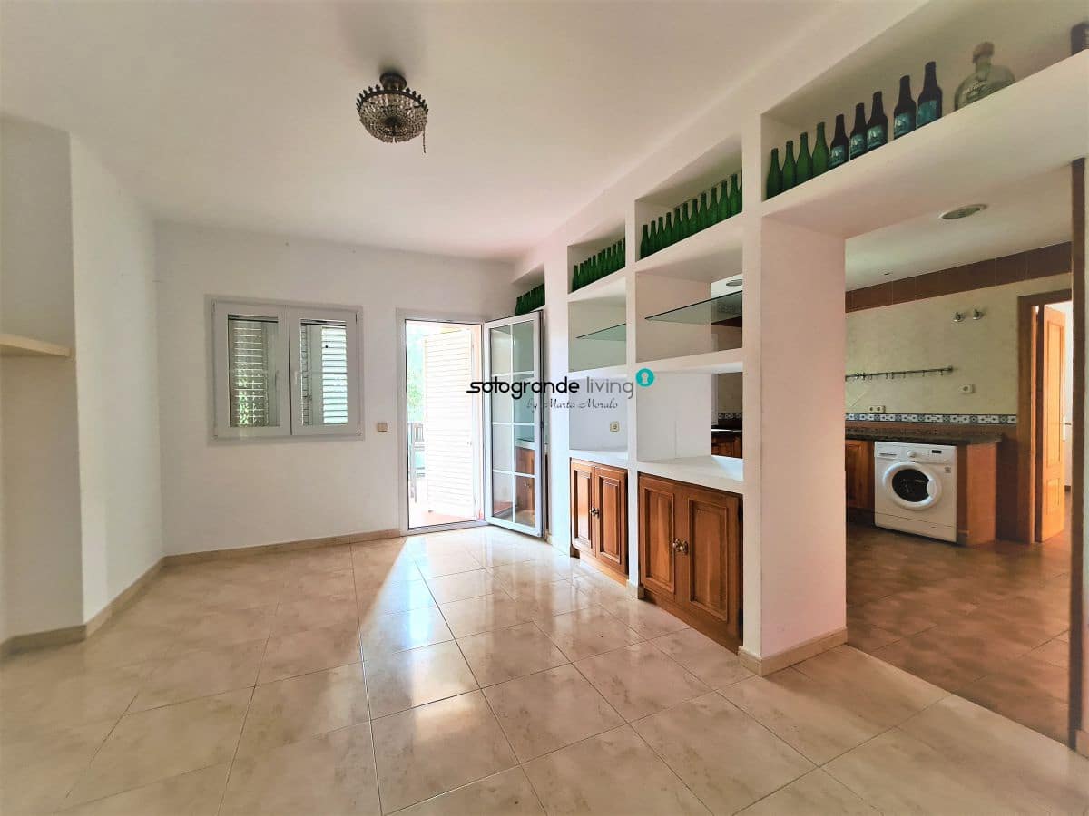 6 slaapkamer Villa voor vakantieverhuur in Sotogrande met garage - € 6.000 (Ref: 7936558)