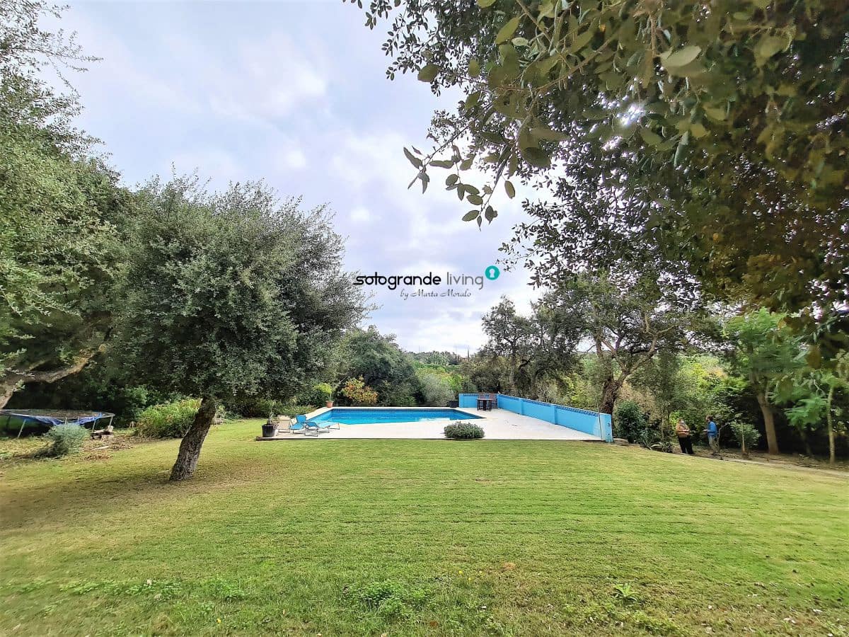 6 slaapkamer Villa voor vakantieverhuur in Sotogrande met garage - € 6.000 (Ref: 7936558)