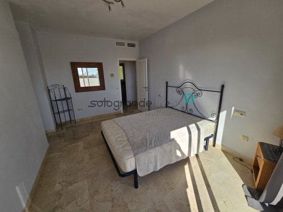 4 camera da letto Villa in vendita in La Alcaidesa con garage - 875.000 € (Rif: 7970192)