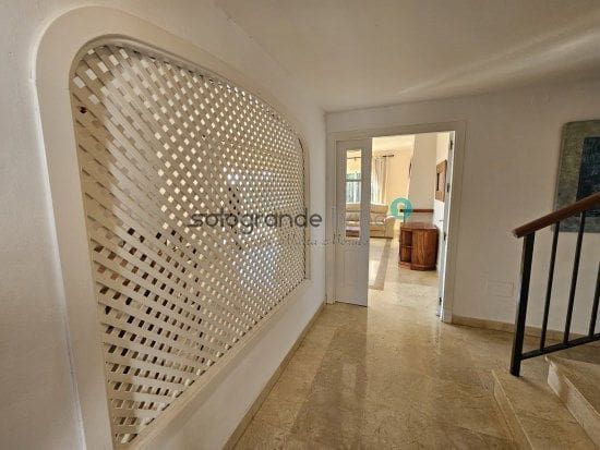 4 camera da letto Villa in vendita in La Alcaidesa con garage - 875.000 € (Rif: 7970192)