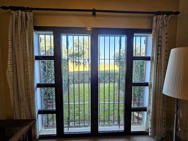 2 chambre Maison de Ville à vendre à La Alcaidesa - 300 000 € (Ref: 7994463)