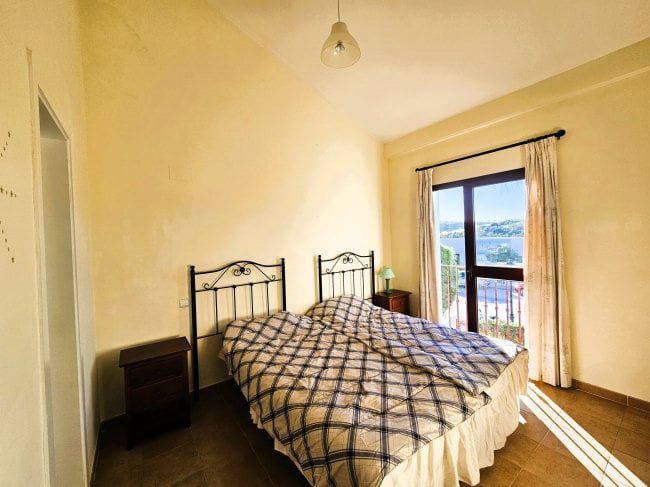 2 chambre Maison de Ville à vendre à La Alcaidesa - 300 000 € (Ref: 7994463)