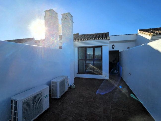 2 chambre Maison de Ville à vendre à La Alcaidesa - 300 000 € (Ref: 7994463)