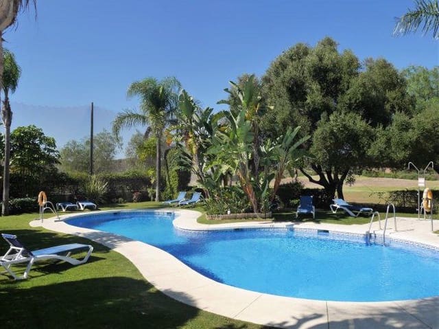 Casa de 2 habitaciones en La Alcaidesa en venta - 300.000 € (Ref: 7994463)