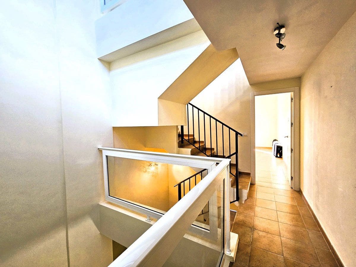 2 soverom Hus til salgs i La Alcaidesa - € 300 000 (Ref: 7994463)