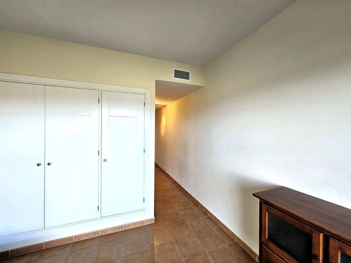 2 soverom Hus til salgs i La Alcaidesa - € 300 000 (Ref: 7994463)