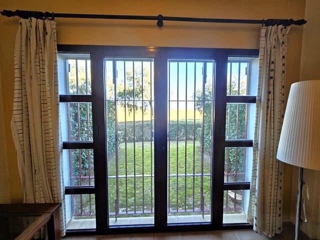 2 soverom Hus til salgs i La Alcaidesa - € 300 000 (Ref: 7994463)