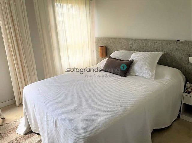 3 soverom Leilighet til leie i Sotogrande, San Roque med garasje - € 1 600 (Ref: 8005708)