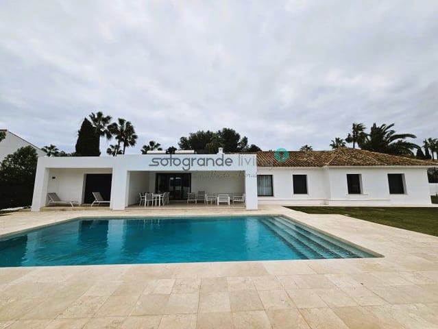 4 bedroom Villa for rent in Sotogrande Costa, San Roque - € 7,500 (Ref: 8069645)