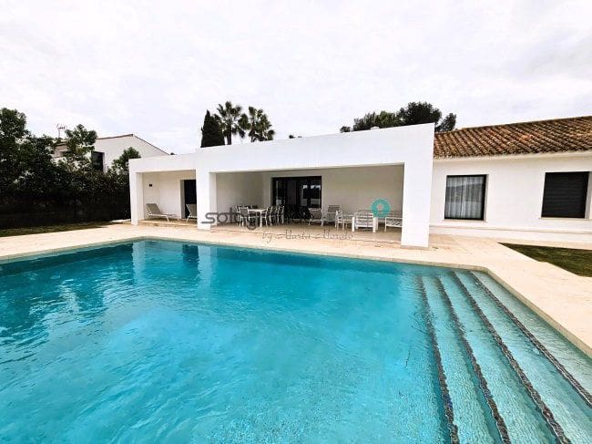 4 soveværelse Villa til leje i Sotogrande - € 7.500 (Ref: 8069645)