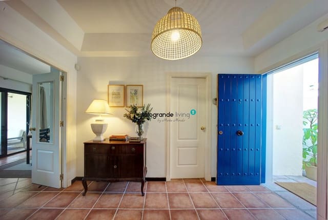 4 bedroom Townhouse for holiday rental in Sotogrande Costa, San Roque - € 4,500 (Ref: 8131675)