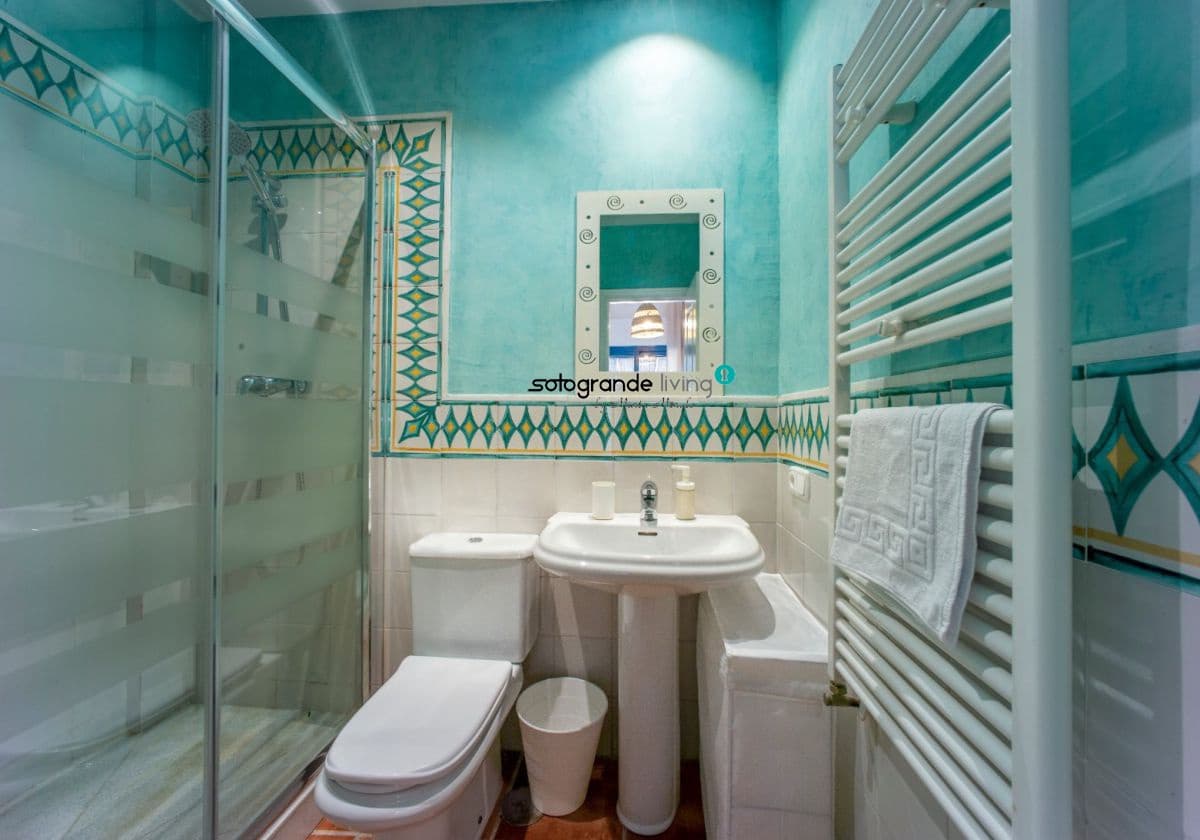 4 slaapkamer Huis voor vakantieverhuur in Sotogrande - € 4.500 (Ref: 8131675)