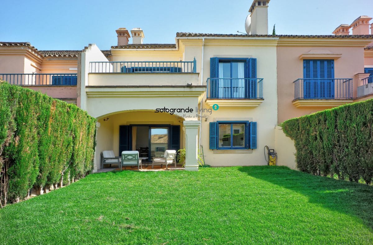 4 slaapkamer Huis voor vakantieverhuur in Sotogrande - € 4.500 (Ref: 8131675)