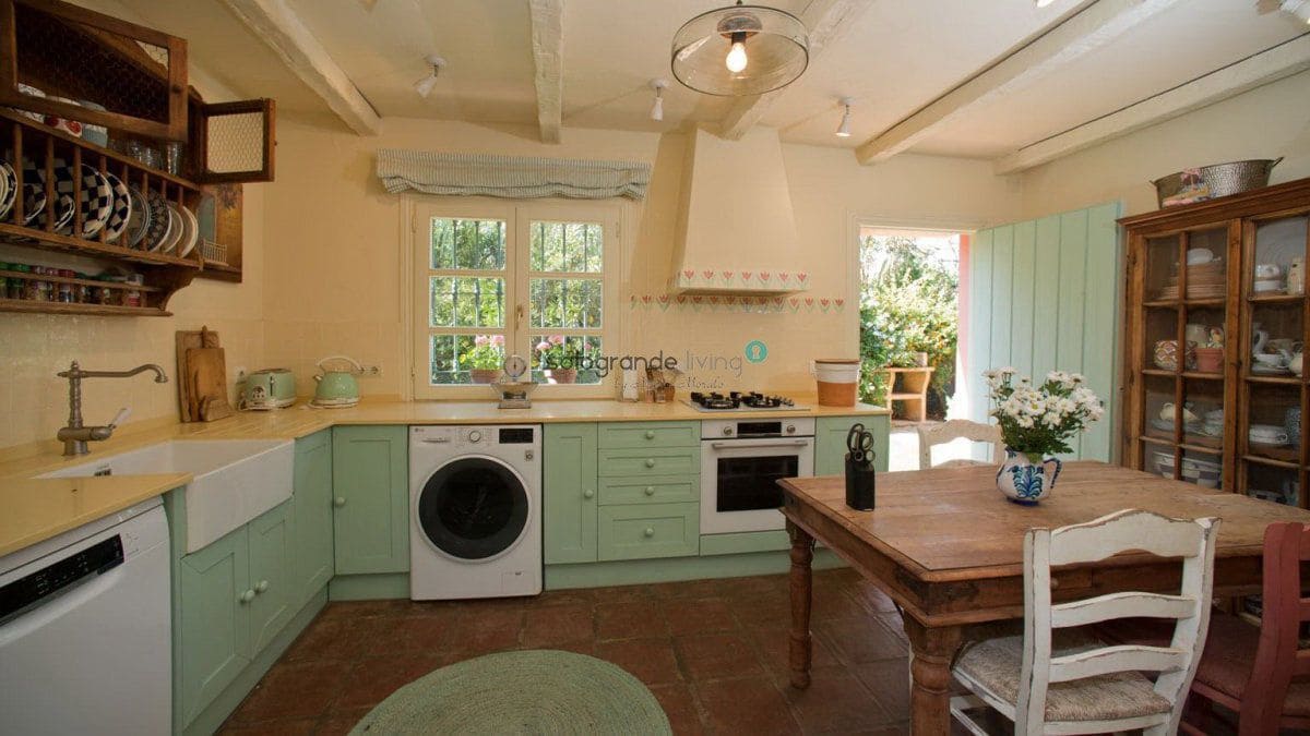 3 Zimmer Finca/Landgut zu verkaufen in Estepona - 875.000 € (Ref: 8131676)