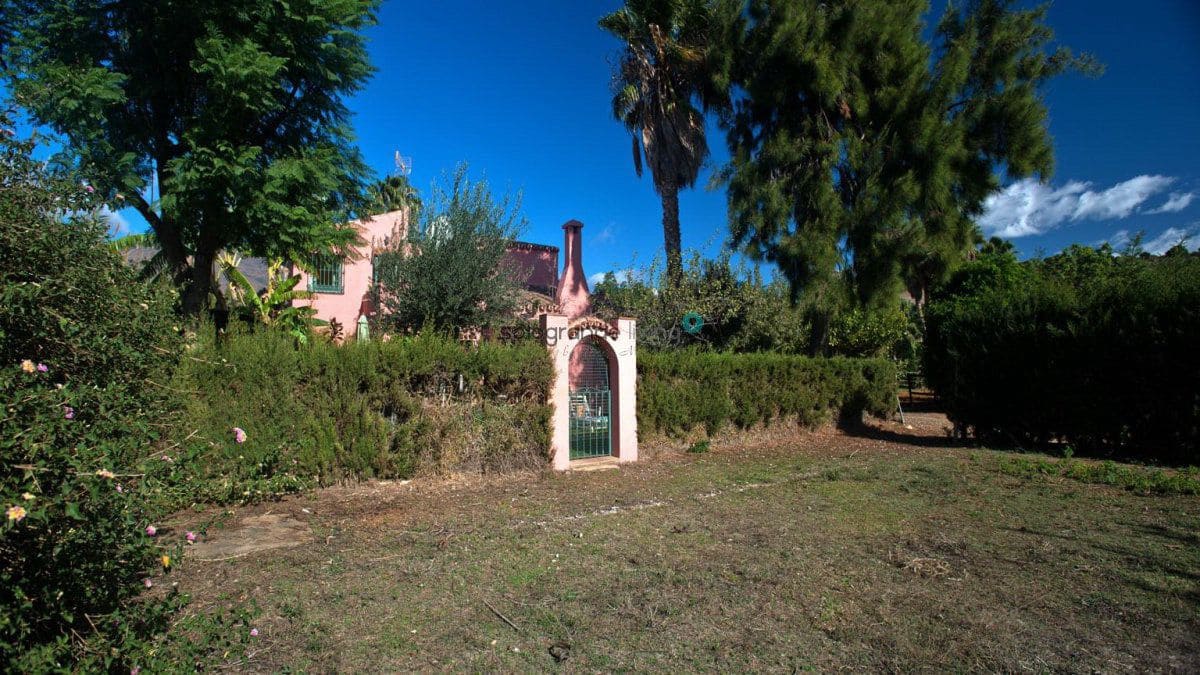 3 Zimmer Finca/Landgut zu verkaufen in Estepona - 875.000 € (Ref: 8131676)