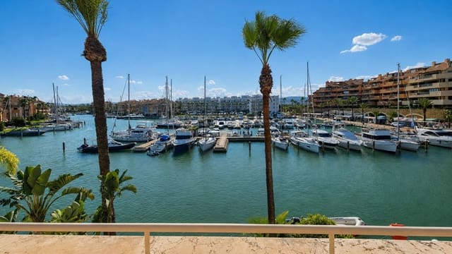 4 slaapkamer Appartement te koop in Sotogrande, San Roque met garage - € 1.300.000 (Ref: 8135552)
