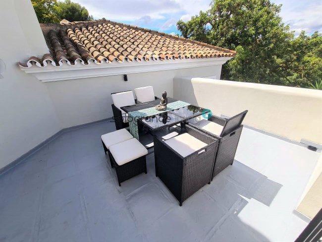 7 bedroom Villa for holiday rental in Sotogrande - € 5,000 (Ref: 8169399)