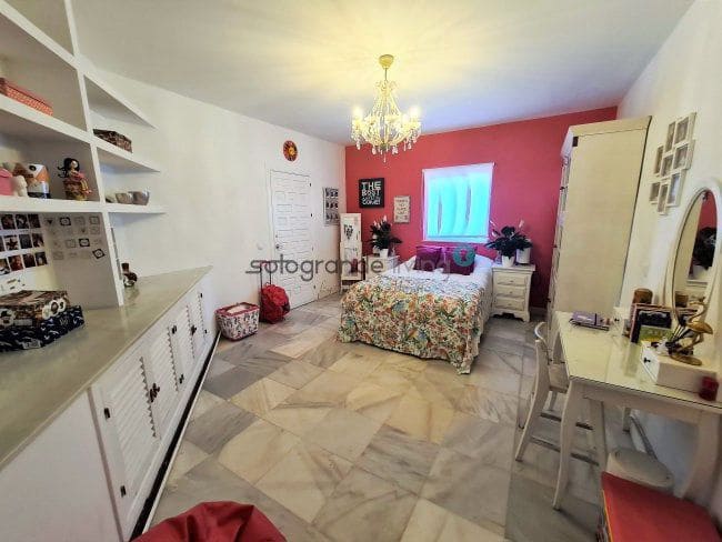 7 bedroom Villa for holiday rental in Sotogrande - € 5,000 (Ref: 8169399)