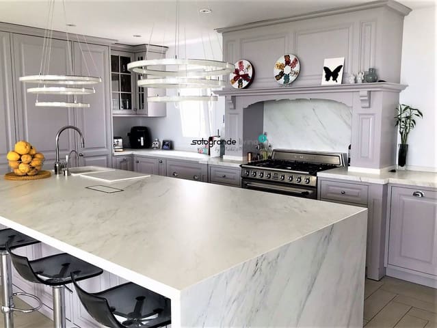   7 soveværelse   ferieVilla i Sotogrande, San Roque   - € 5.000 (Ref: 8169399)