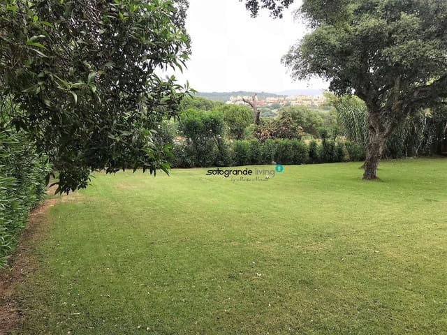   7 soveværelse   ferieVilla i Sotogrande, San Roque   - € 5.000 (Ref: 8169399)