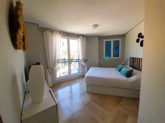 3 makuuhuone Huoneisto lomavuokrausta paikassa Sotogrande mukana 
autotalli - 2 500 € (Ref: 8196688)