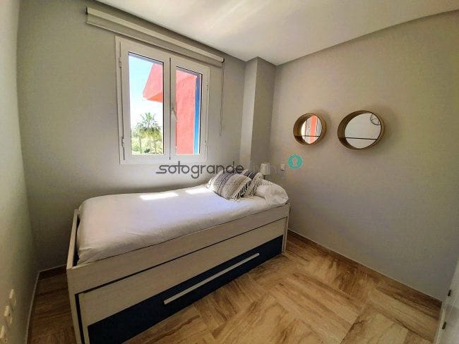 3 makuuhuone Huoneisto lomavuokrausta paikassa Sotogrande mukana 
autotalli - 2 500 € (Ref: 8196688)