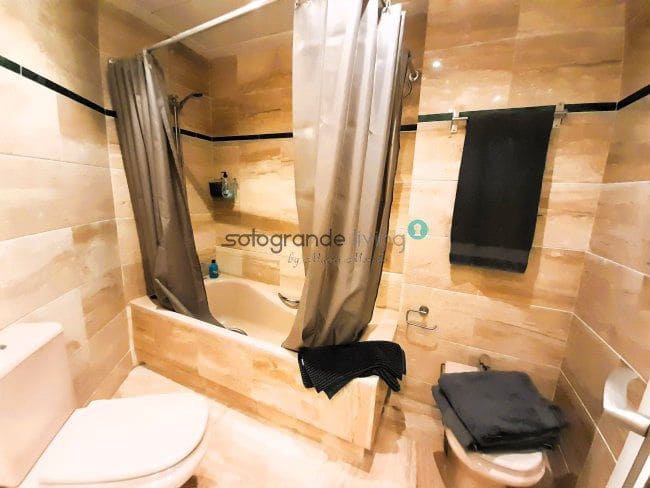 3 makuuhuone Huoneisto lomavuokrausta paikassa Sotogrande mukana 
autotalli - 2 500 € (Ref: 8196688)