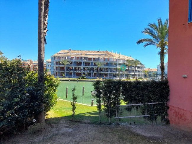 3 makuuhuone Huoneisto lomavuokrausta paikassa Sotogrande mukana 
autotalli - 2 500 € (Ref: 8196688)