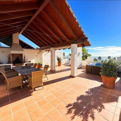 3 Zimmer Penthouse zu verkaufen in New Golden Mile, Estepona mit Garage - 1.295.000 € (Ref: 8242581)