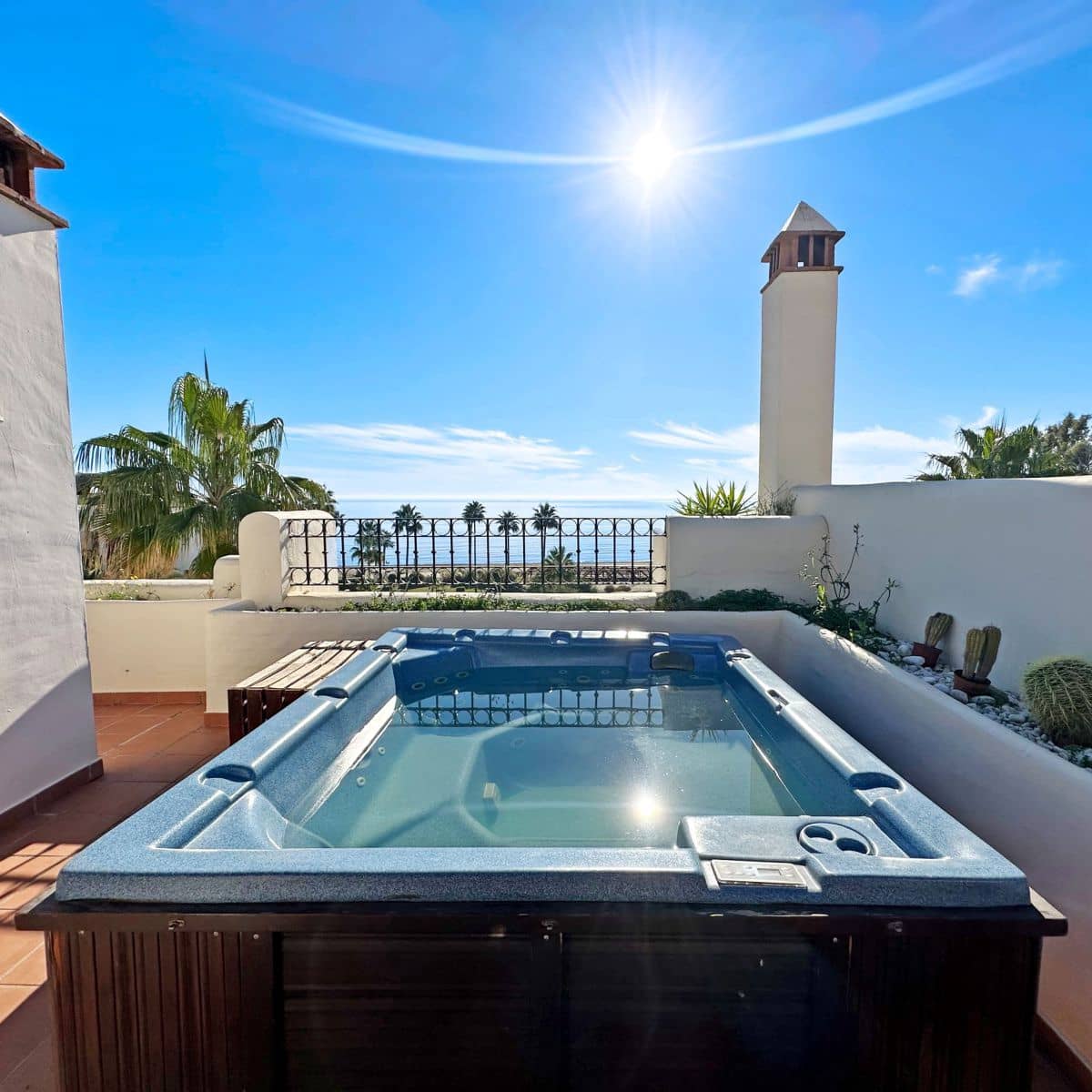 3 bedroom Penthouse for sale in New Golden Mile with garage - € 1,295,000 (Ref: 8242581)