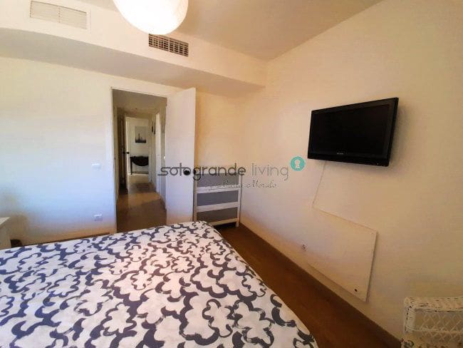 3 bedroom Apartment for rent in Sotogrande with garage - € 2,750 (Ref: 8247466)