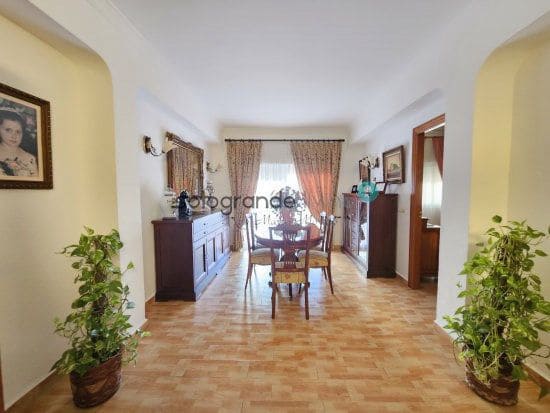 7 soveværelse Byhus til salg i Pueblo Nuevo de Guadiaro med garage - € 435.000 (Ref: 8295531)