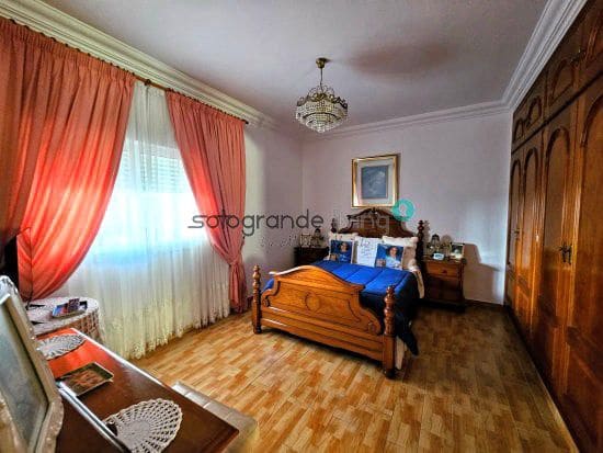 7 soveværelse Byhus til salg i Pueblo Nuevo de Guadiaro med garage - € 435.000 (Ref: 8295531)