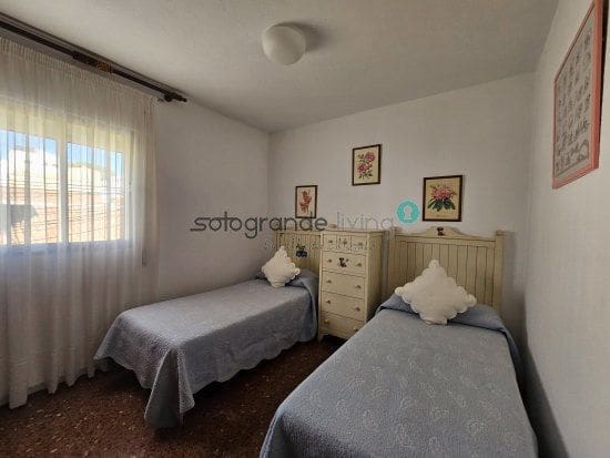 7 soveværelse Byhus til salg i Pueblo Nuevo de Guadiaro med garage - € 435.000 (Ref: 8295531)