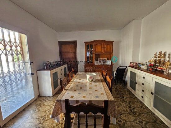 7 chambre Maison de Ville à vendre à Pueblo Nuevo de Guadiaro, San Roque avec garage - 435 000 € (Ref: 8295531)