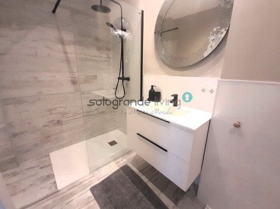   1 soveværelse   ferieLejlighed i Torreguadiaro     - € 750 (Ref: 8302320)