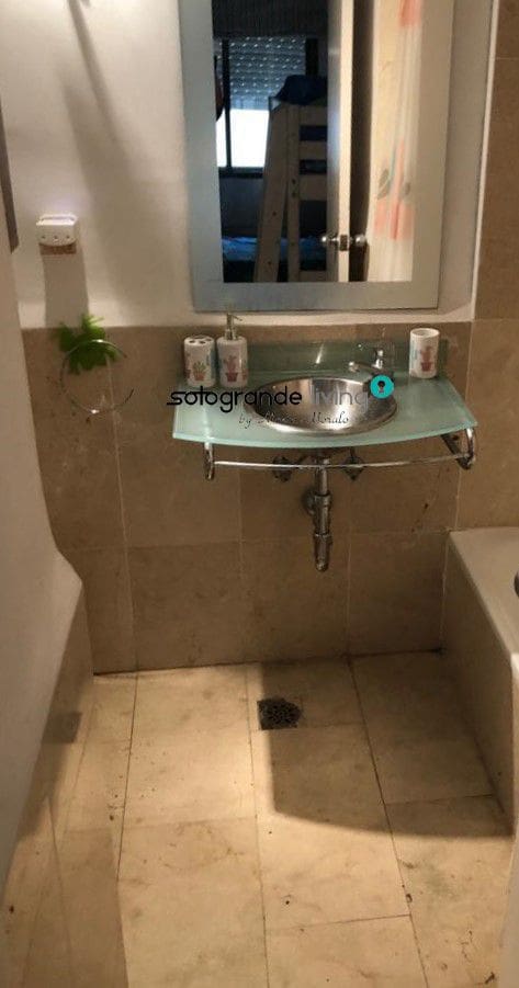 2 makuuhuone Huoneisto lomavuokrausta paikassa Sotogrande mukana 
autotalli - 6 000 € (Ref: 8370613)