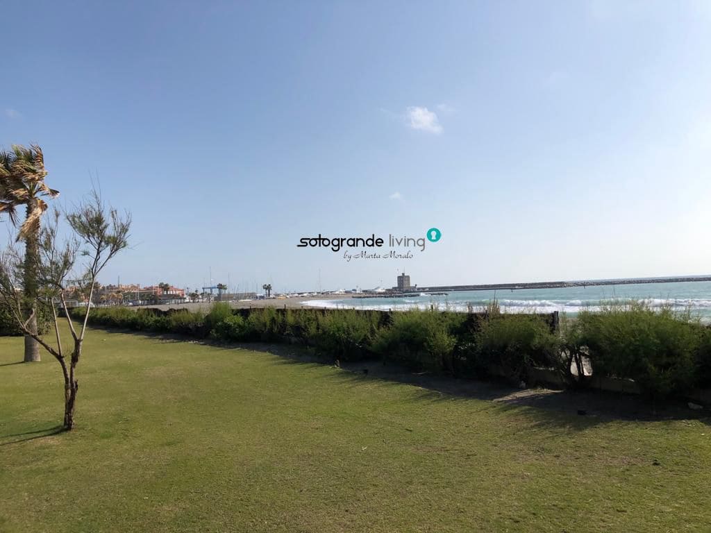 2 makuuhuone Huoneisto lomavuokrausta paikassa Sotogrande mukana 
autotalli - 6 000 € (Ref: 8370613)