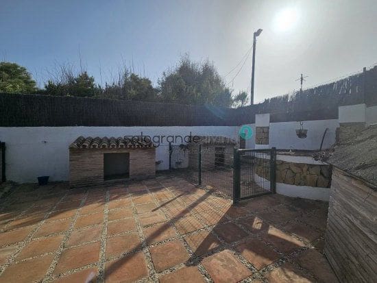 3 slaapkamer Villa te koop in Manilva met garage - € 2.750.000 (Ref: 8373492)