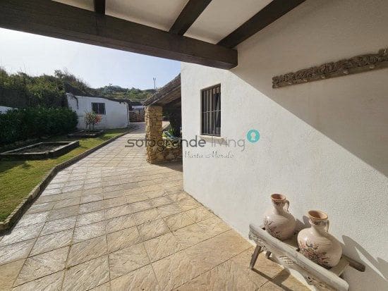 3 slaapkamer Villa te koop in Manilva met garage - € 2.750.000 (Ref: 8373492)