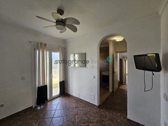 3 slaapkamer Villa te koop in Manilva met garage - € 2.750.000 (Ref: 8373492)