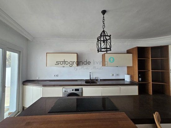 3 slaapkamer Villa te koop in Chullera, Manilva met garage - € 2.750.000 (Ref: 8373492)