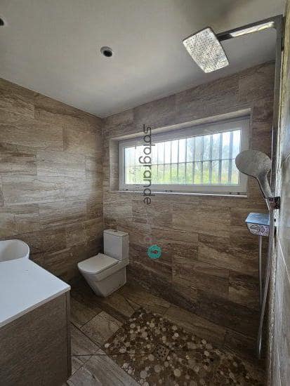 3 slaapkamer Villa te koop in Manilva met garage - € 2.750.000 (Ref: 8373492)