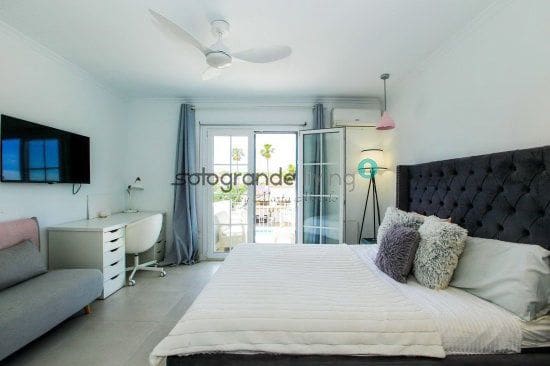 4 bedroom Villa for holiday rental in Sotogrande - € 30,000 (Ref: 8382636)