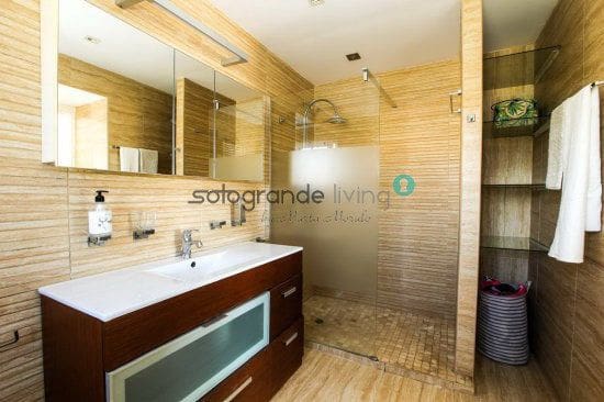 4 bedroom Villa for holiday rental in Sotogrande - € 30,000 (Ref: 8382636)