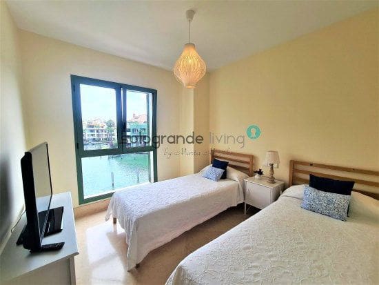   3 soveværelse   ferieLejlighed i Sotogrande   med   garage  - € 3.375 (Ref: 8385101)